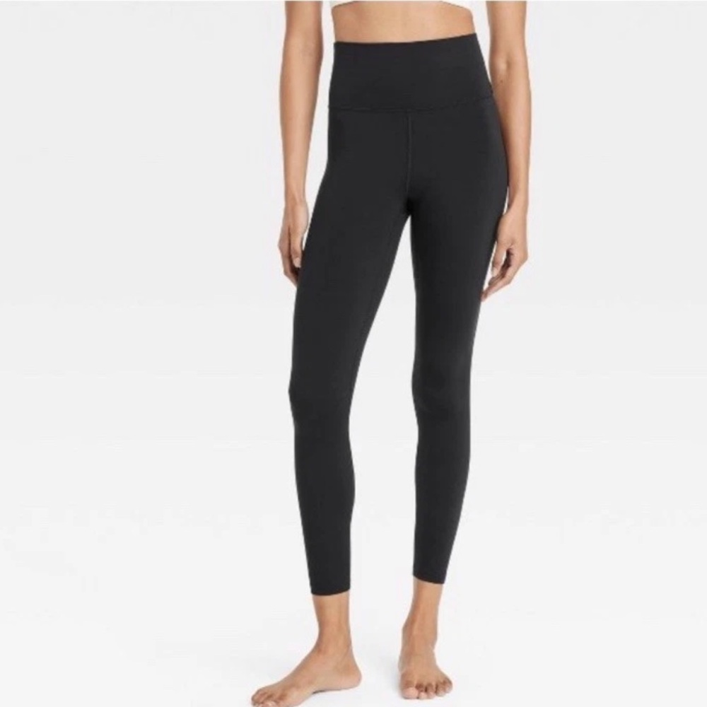 All in Motion Women's Black Leggings High Rise 7/8 UPF 50+ size L